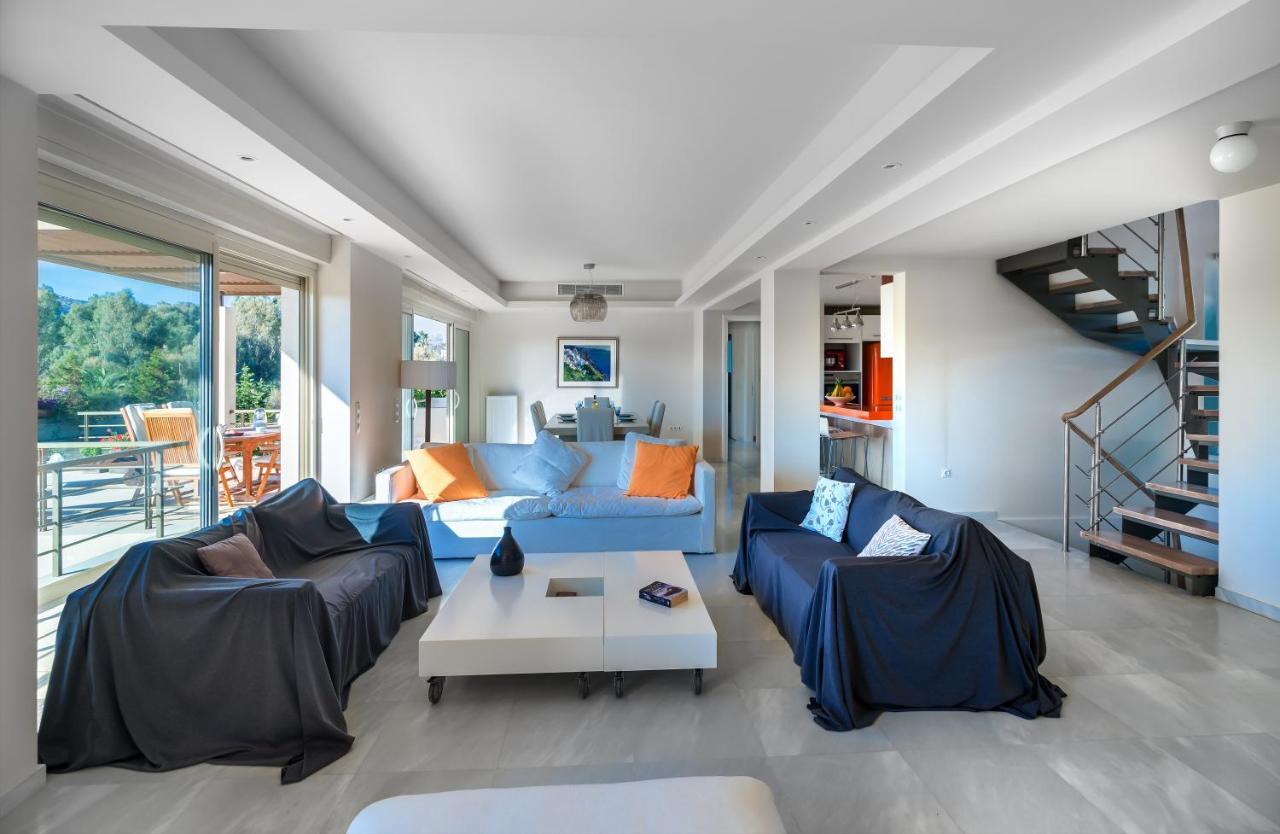Legrena Beach Villa Szúnio Kültér fotó
