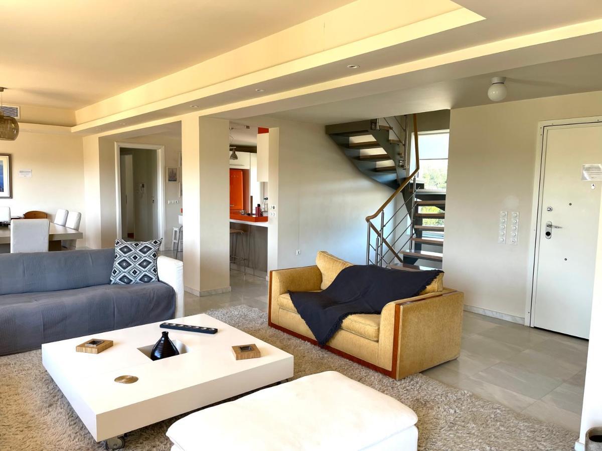 Legrena Beach Villa Szúnio Kültér fotó