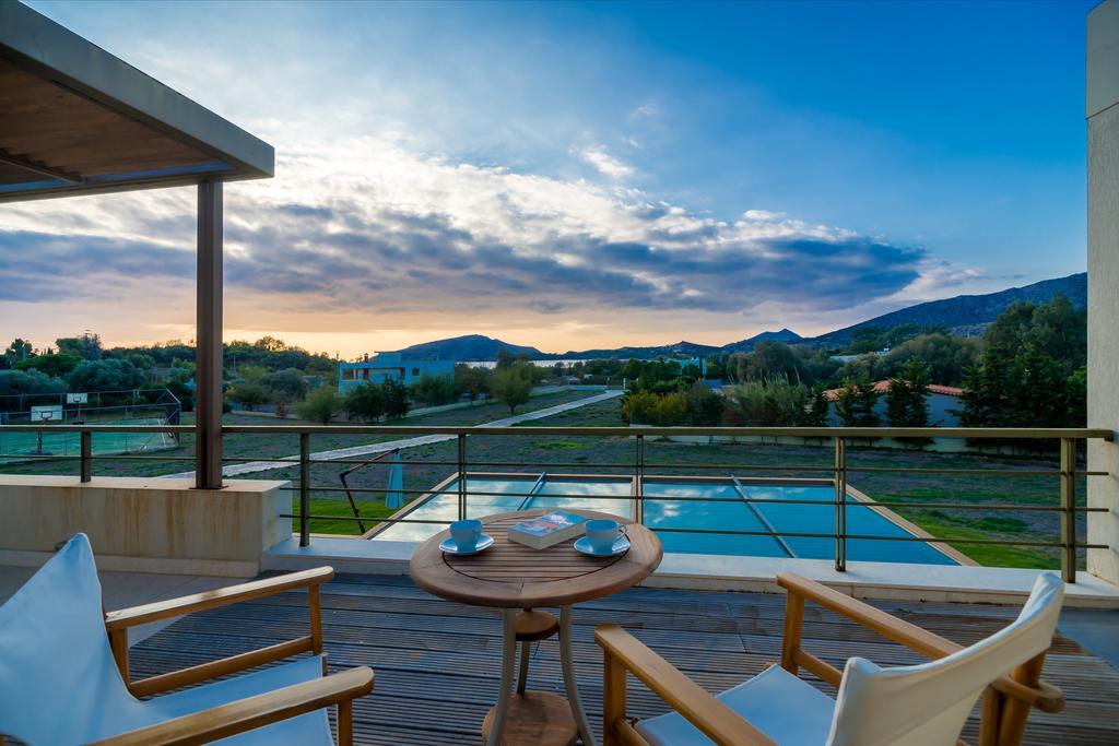 Legrena Beach Villa Szúnio Kültér fotó