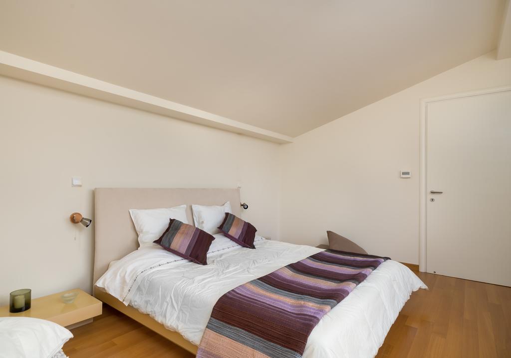 Legrena Beach Villa Szúnio Kültér fotó