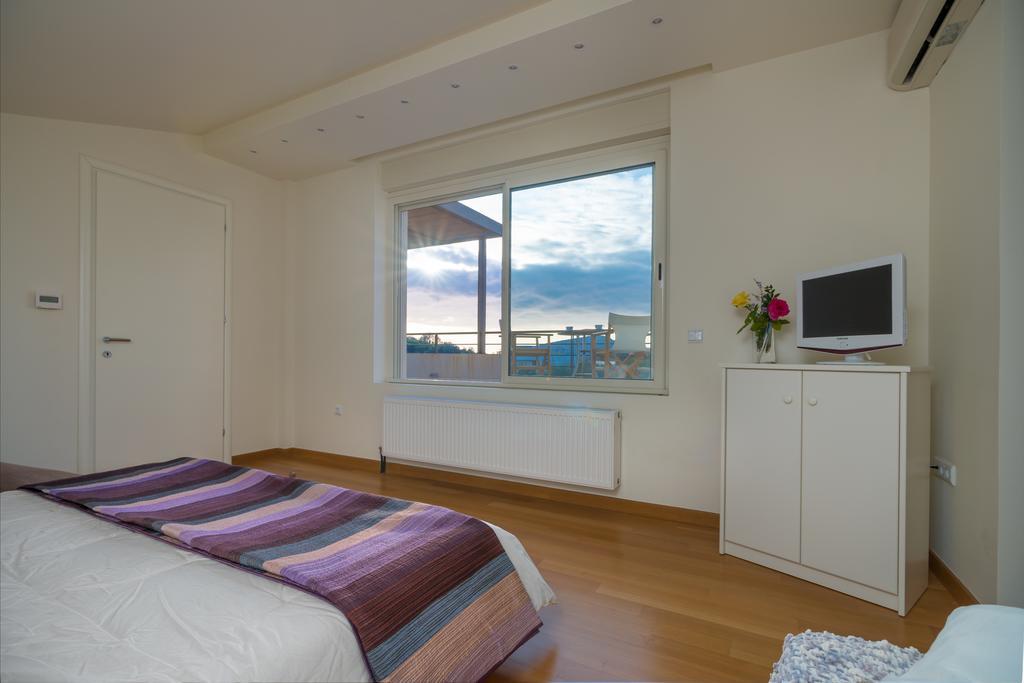 Legrena Beach Villa Szúnio Kültér fotó
