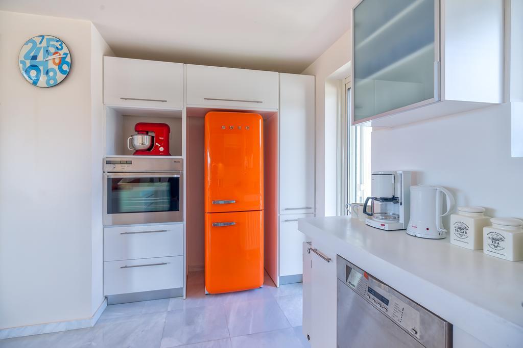 Legrena Beach Villa Szúnio Kültér fotó