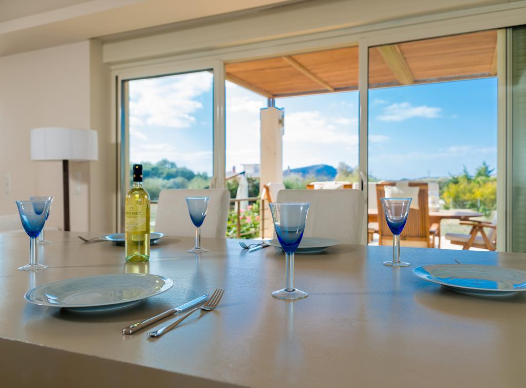 Legrena Beach Villa Szúnio Kültér fotó