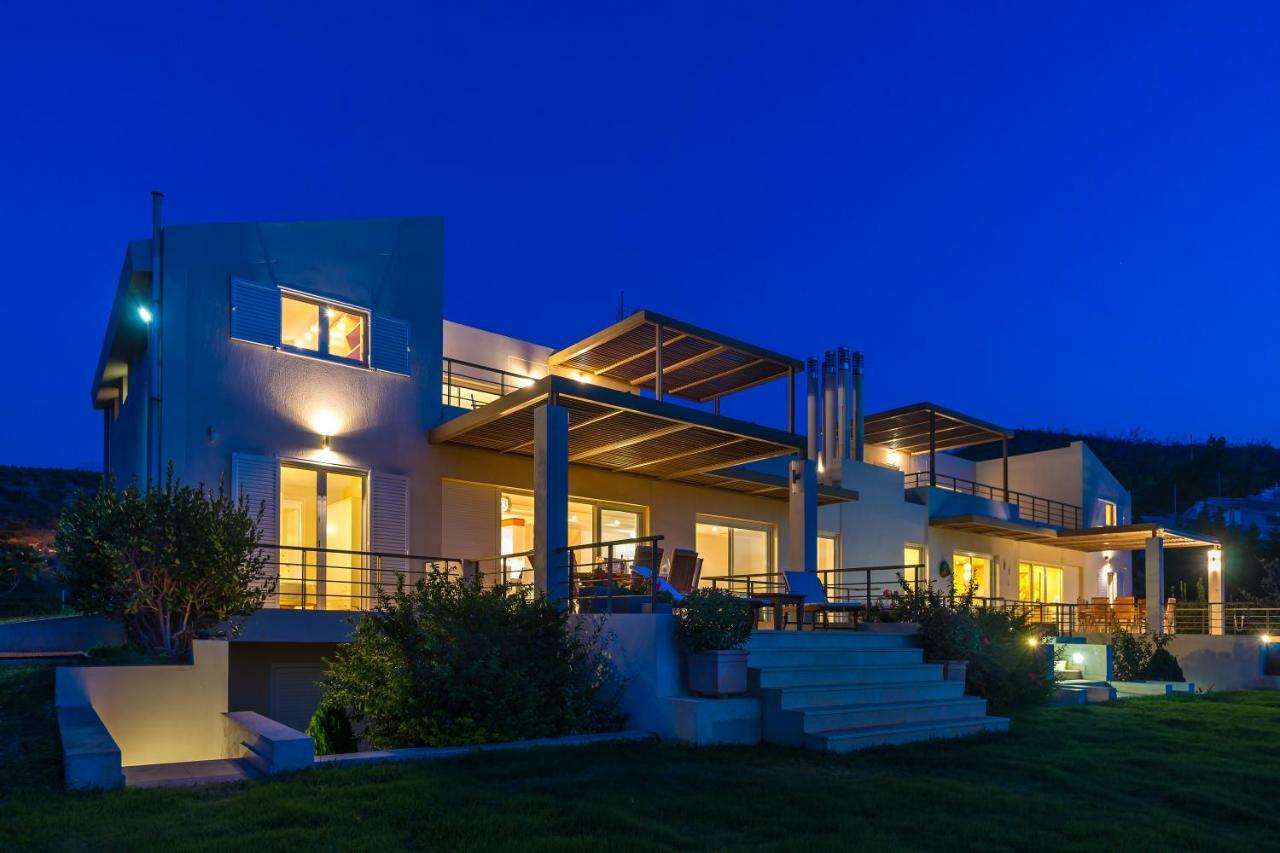 Legrena Beach Villa Szúnio Kültér fotó